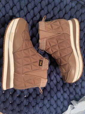 Women's ReEmber Mid Platform Teva Boot